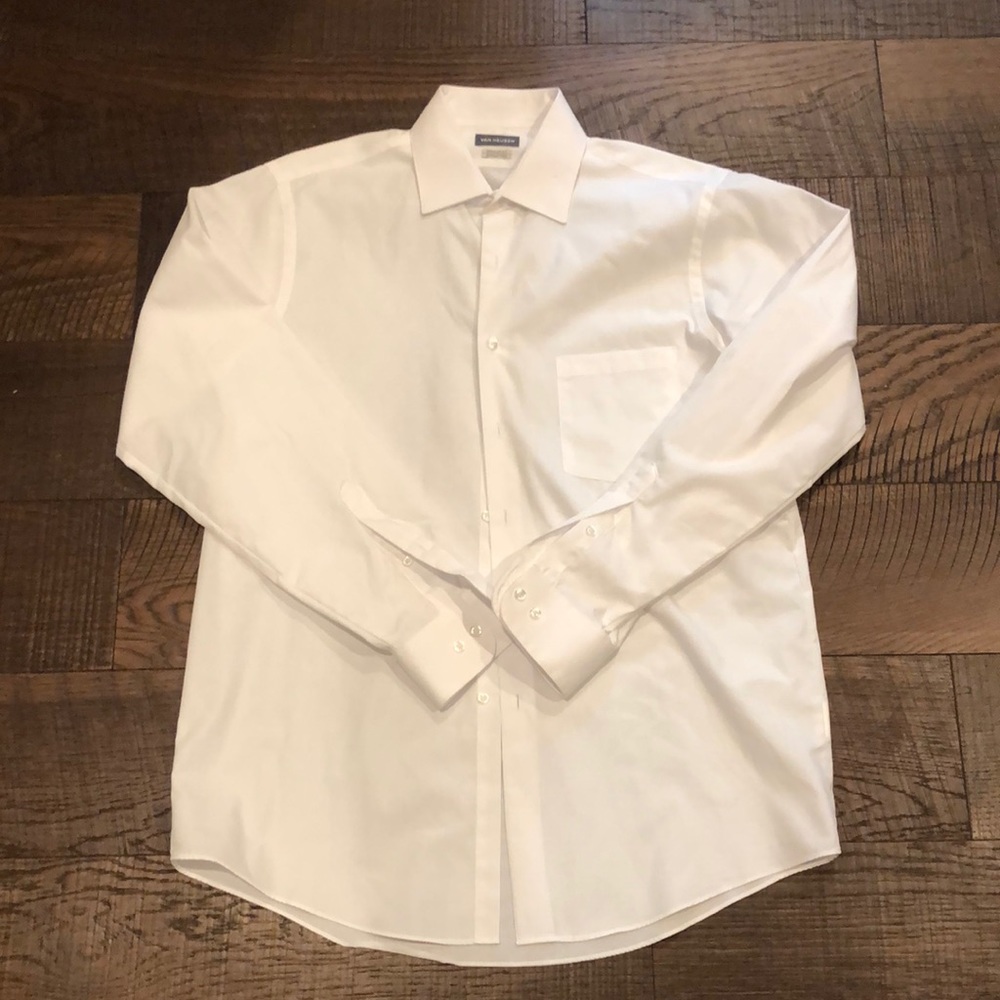 Brand new Van Heusen wrinkle free white dress shirt